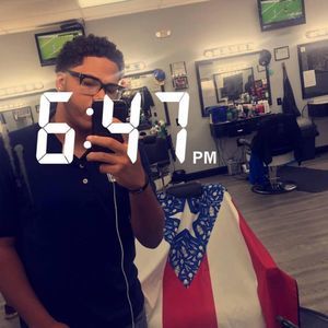 Meet your Posher, Edwin y. ríos